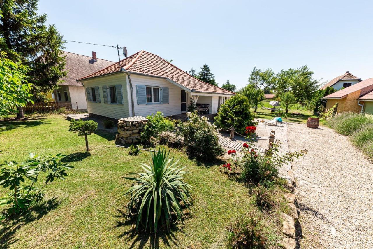 Berrybay Holidayhome 巴拉顿凯赖斯图尔 外观 照片